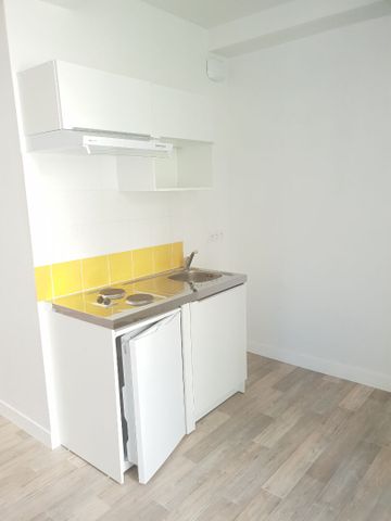 A LOUER Studio 50000 Saint-Lô PROCHE CENTRE-VILLE 1 pièce 21.49 m² - Photo 2