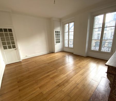 JARDIN PUBLIC - 3 CHAMBRES ET ASCENSEUR - 2 200 € - Photo 3