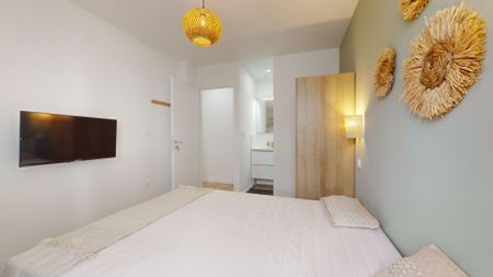NOGUES Roommate 3 Bedrooms at Toulon - Photo 4