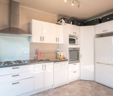 Double Glazed 3 Bedroom Home For Rent - Photo 3