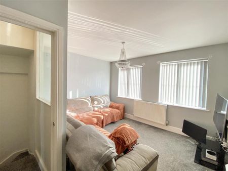 3 bedroom townhouse to rent - Photo 4