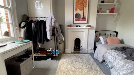 5 bedroom house share to rent - Photo 2