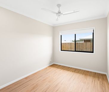 Modern Family Living with Stylish Finishes - $700 per week increasi... - Photo 4
