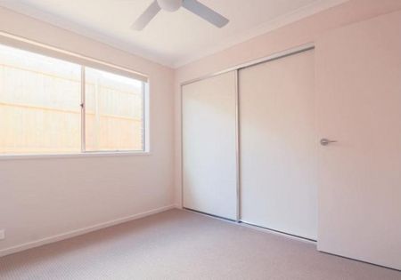 Modern Unit available in Glenvale - Photo 5