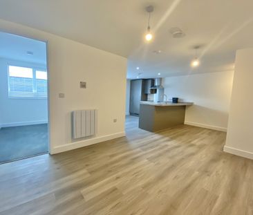 2 bedroom apartment - Photo 2