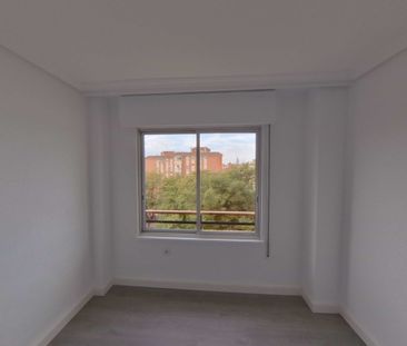 Piso en alquiler, Av San Juan de la Cruz, , M97662 - Photo 2