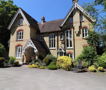 1 bedroom ground floor flat to rent - Photo 3