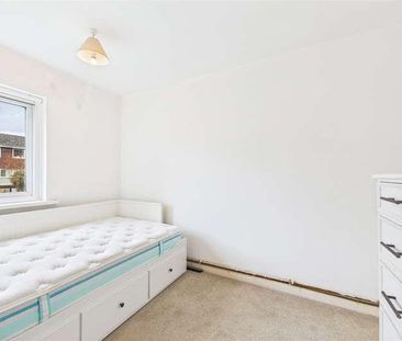 Boulters Gardens, Maidenhead, Berkshire, SL6 - Photo 3