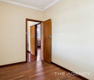 Elevated Bayswater Home with Stunning Views & Prime Location - Photo 4