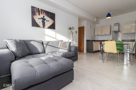 2 bedroom apartment to rent - Photo 3
