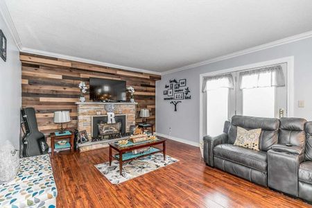 For Lease - 40 Victoria Crescent, Caledon, Ontario - Photo 2