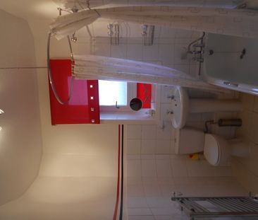 2 Bed Flat, Main Street, G40 - Photo 1