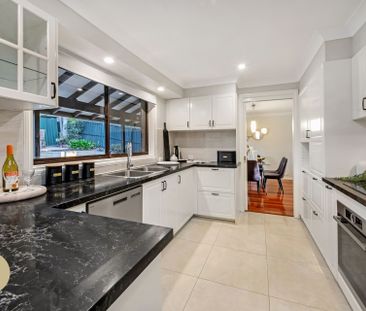 Full of Character in Prime Location &vert; Cths Catchment - Photo 4