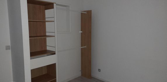 Location Appartement 3 pièces 59m² ST VENANT 62350 - Photo 2