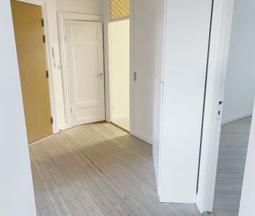 Vilh. Thomsens Plads 1, 3. th. - Foto 6