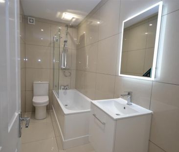 2 bedroom flat to rent - Photo 6