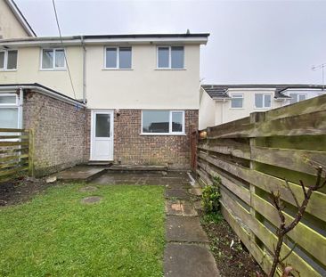 3 bedroom end of terrace house to rent - Photo 6