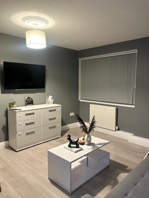 2 Bed Flat, Gloucester Court, L6 - Photo 1