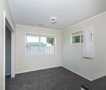 12 Griffiths Grove, Newlands - Photo 6