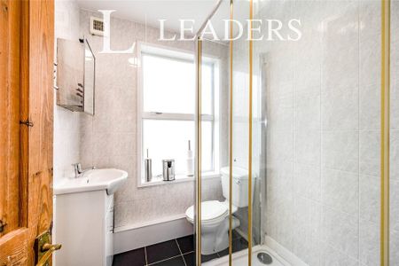 3 bedroom terraced house to rent - Photo 2