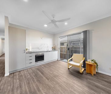33 Berrimilla St, Manly West, Qld 4179 - Photo 4