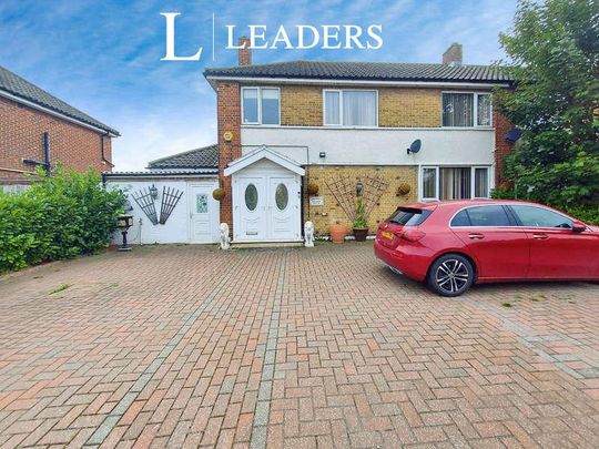 Princess Margaret Road, East Tilbury, RM18 - Photo 1