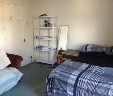 3 bedroom maisonette to rent - Photo 6