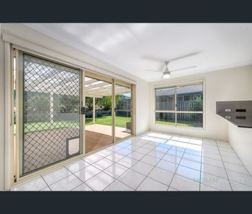 6 County Close, Parkwood, Qld 4214 - Photo 1