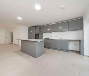 Denecroft Crescent, Uxbridge, UB10 - Photo 5