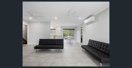 CENTRAL LIVING - RENOVATED 4 BEDROOM HOME - Photo 2