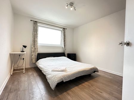 3 Bed Flat, Dumbryden Grove, EH14 - Photo 2