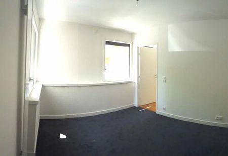 LOCATION T2 VIDE - BOULOGNE-BILLANCOURT - Photo 2