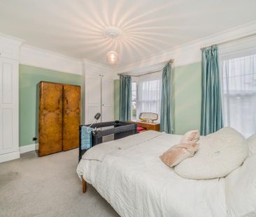 3 bedroom parking to rent - Photo 3