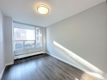 For Lease - 2575 Danforth Avenue Unit# 2109, Toronto, Ontario - Photo 4