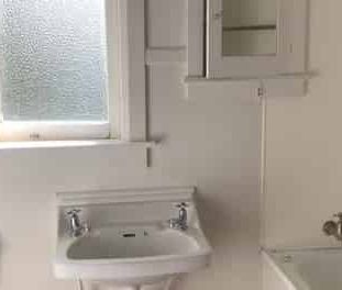 3 bedroom cutie on Wood - Photo 2