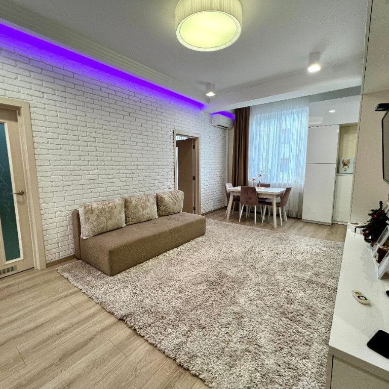 De inchiriat 3 camere zona Bulgaria - Photo 1