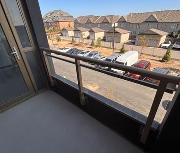 For Lease - 2343 Khalsa Gate Unit# 323, Oakville, Ontario - Photo 2