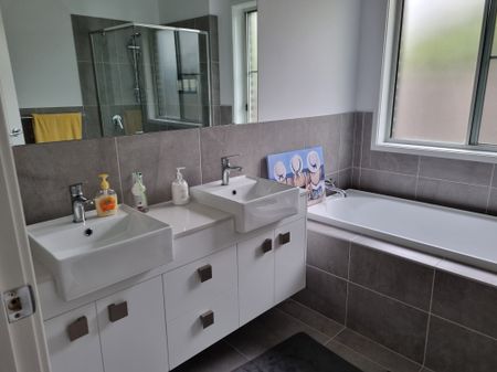 Springfield - Photo 2