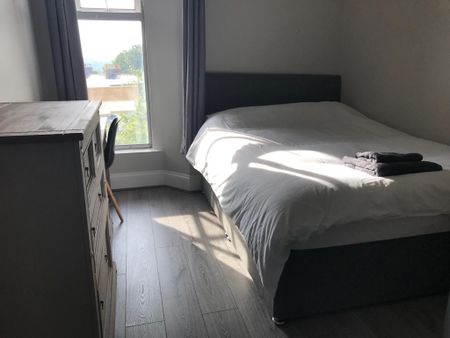 7 bedroom house share to rent - Photo 4