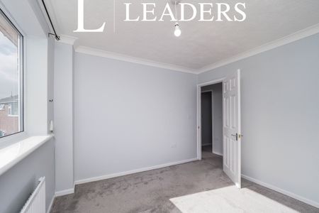 3 bedroom house to rent Sandringham Drive, Loughborough, Leicestershire, LE11 - Photo 5