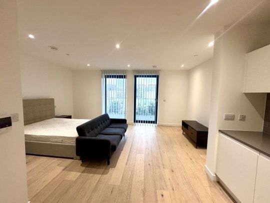 Royal Wharf, E16 - Photo 1