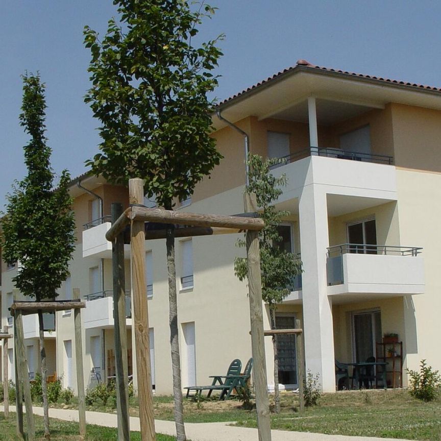 location Appartement T2 DE 42.69m² À L'ISLE D'ABEAU - Photo 1
