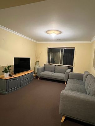 Point Cook - Photo 1