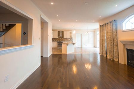 For Lease - 68 Impulse Circle, Brampton, Ontario - Photo 2