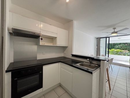 Location Appartement 2 pièces 33m² LE GOSIER 97190 - Photo 5