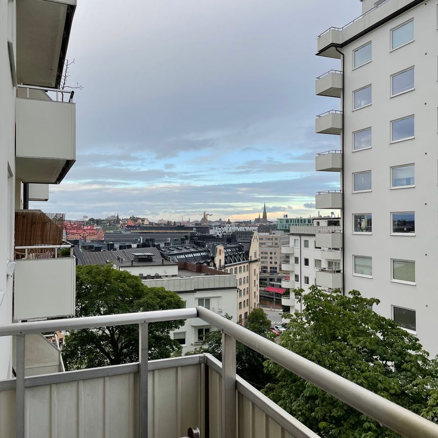 Kungsklippan, Stockholm - Photo 1