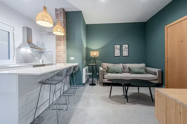 Carrer del Tinent Flomesta, Barcelona, Catalonia 08028 - Photo 1