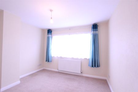 Trinity Road, Billericay - Photo 2