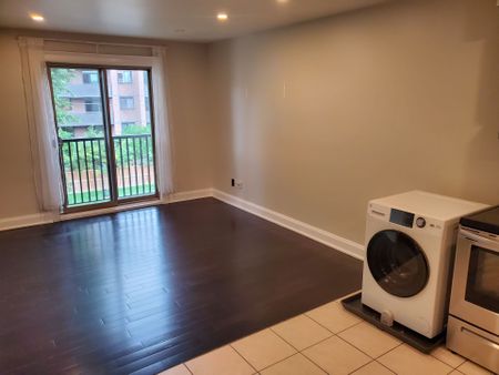 For Lease - 28 Victoria Avenue Unit# 310, Hamilton, Ontario - Photo 2