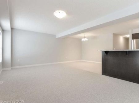 For Lease - 66 Cittadella Boulevard, Hamilton, Ontario - Photo 4